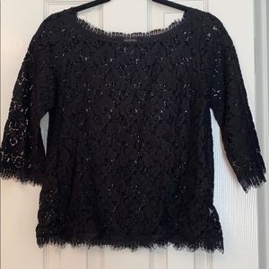Black lace 3/4 sleeve top